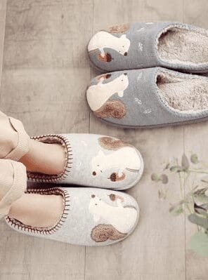 squirrel themed gifts - squirrel slippers